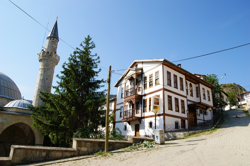 Cami ve Konak