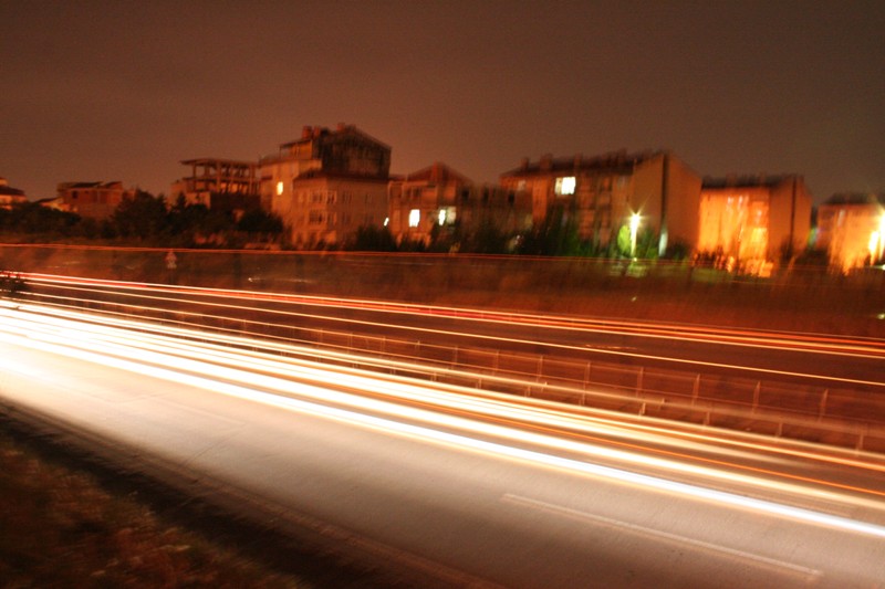 Otoban�n kenar�nda beklerken-2