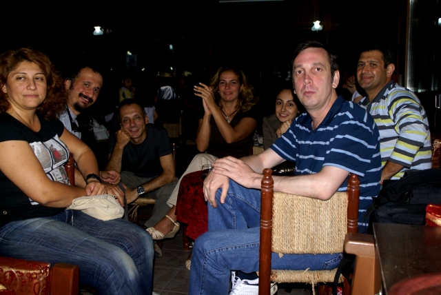 Me�ale Cafede bir �ftar yeme�i